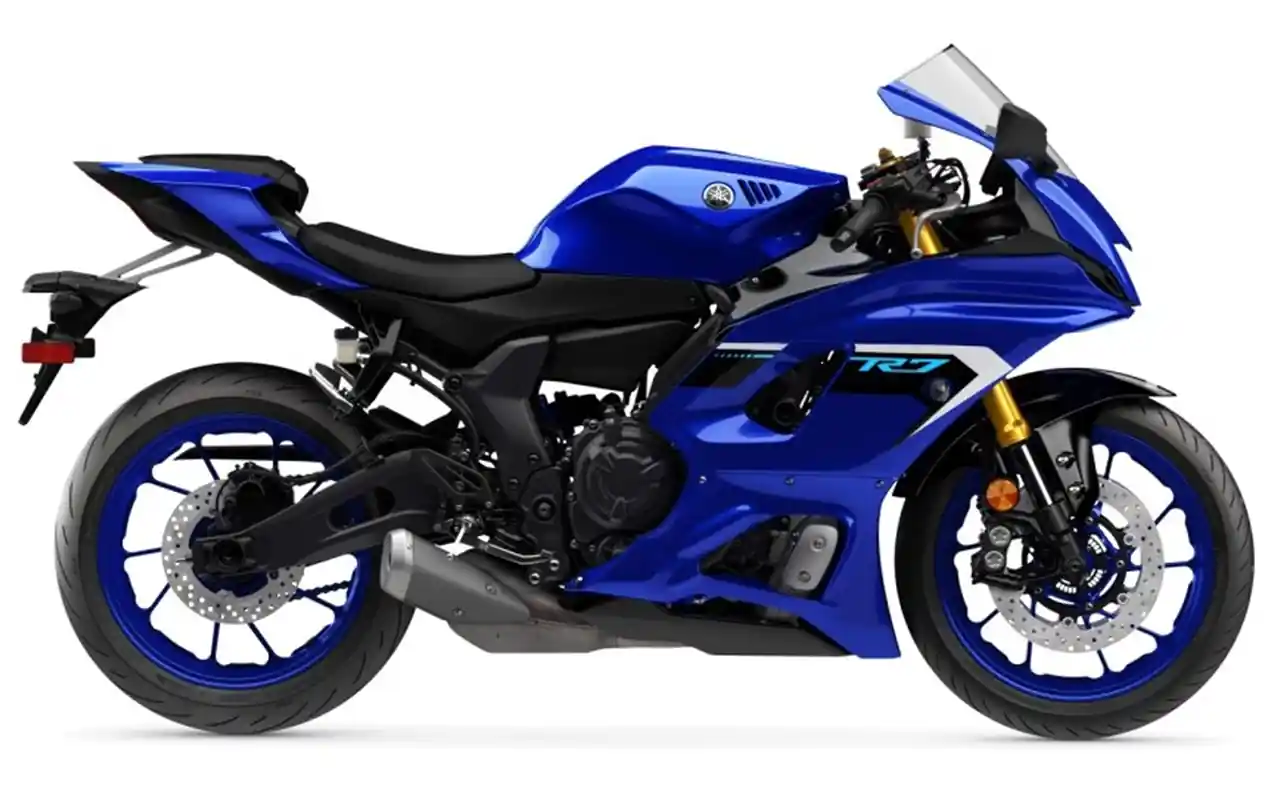 Yamaha R7
